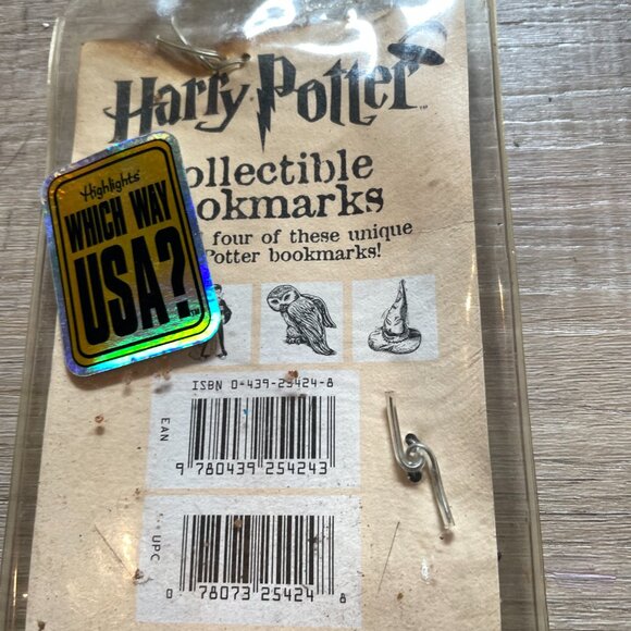 Women's Harry Potter Lot xl sweatshirt, Collector Bookmark, Scarf new - Picture 4 of 5